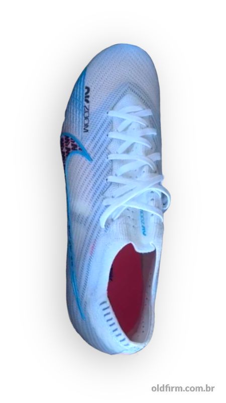 Nike-Zoom-Mercurial-Vapor-15-White-Blue-Pink-peito-do-pé